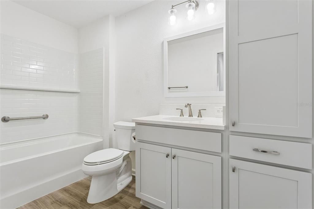 For Sale: $369,000 (3 beds, 2 baths, 1499 Square Feet)