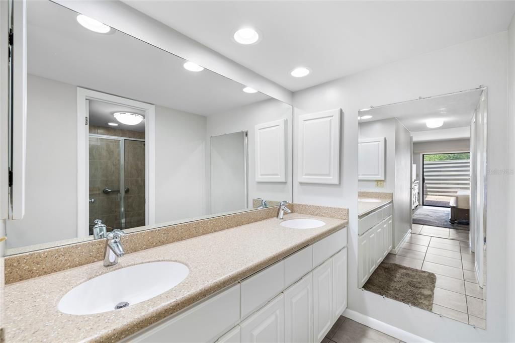 For Rent: $2,700 (2 beds, 2 baths, 1478 Square Feet)