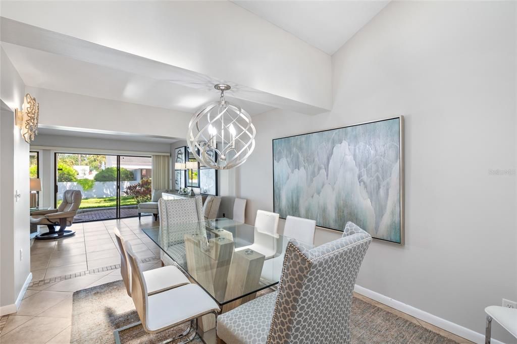 For Rent: $2,700 (2 beds, 2 baths, 1478 Square Feet)