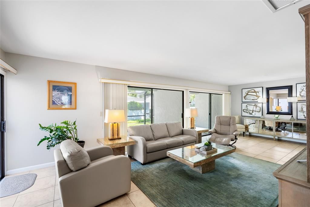 For Rent: $2,700 (2 beds, 2 baths, 1478 Square Feet)