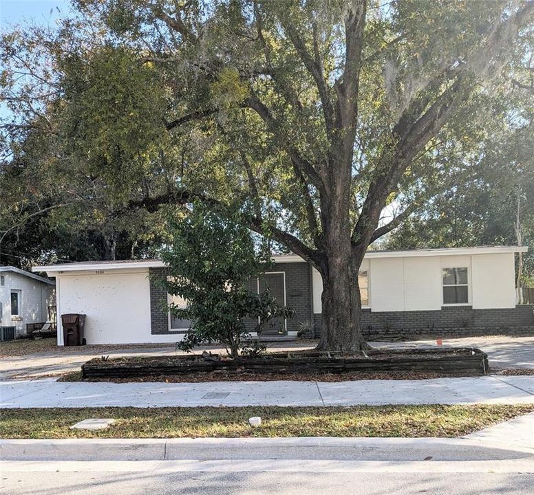 For Rent: $2,900 (3 beds, 2 baths, 1344 Square Feet)