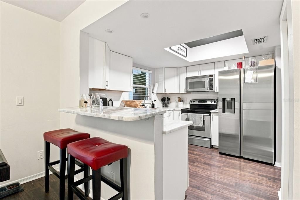 For Sale: $295,000 (2 beds, 1 baths, 1522 Square Feet)
