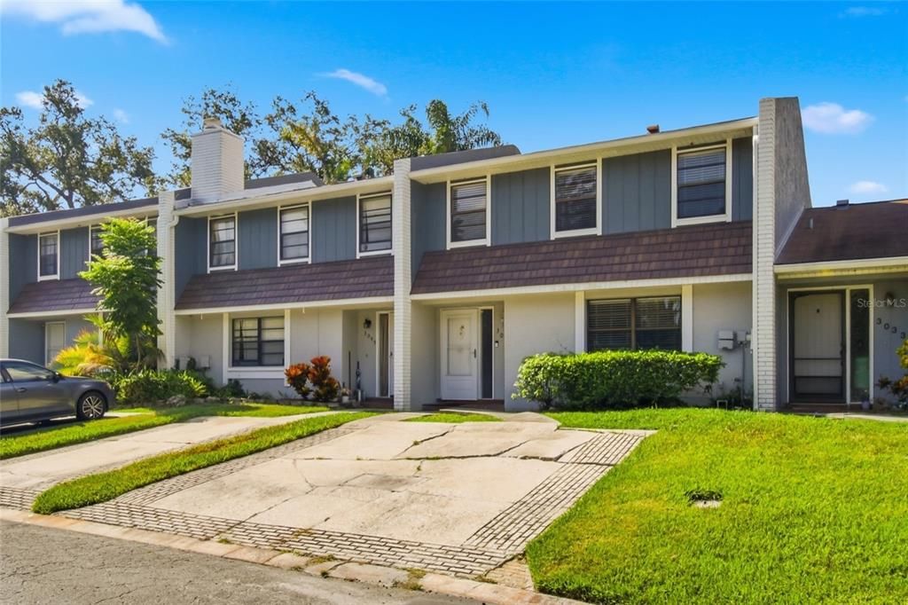 For Sale: $295,000 (2 beds, 1 baths, 1522 Square Feet)