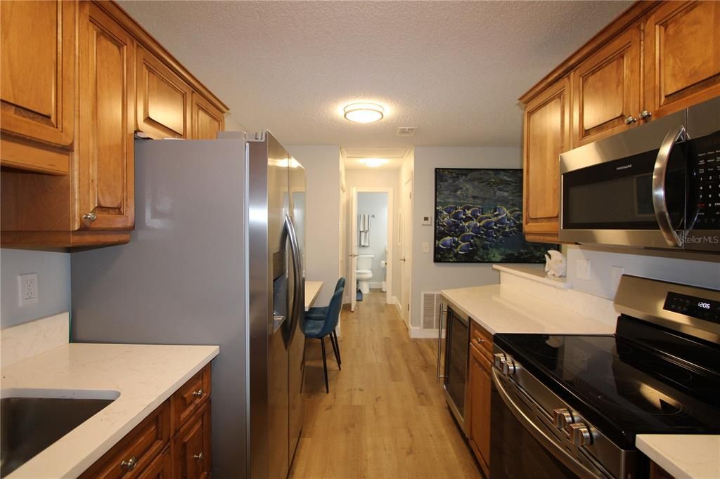 Activo con contrato: $135,000 (2 camas, 2 baños, 833 Pies cuadrados)