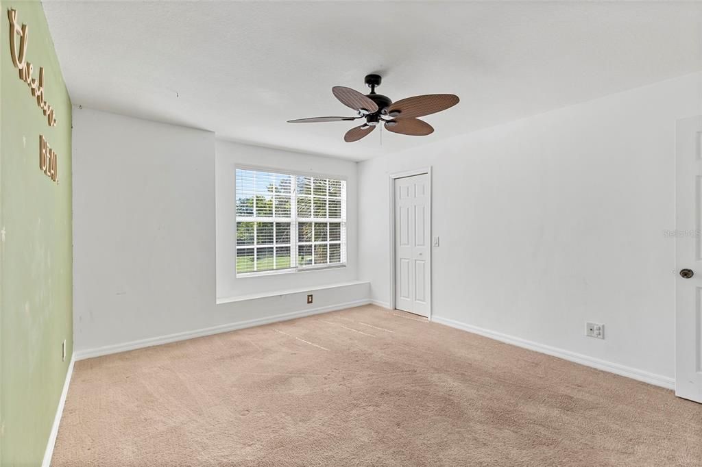 For Sale: $259,999 (2 beds, 2 baths, 1252 Square Feet)
