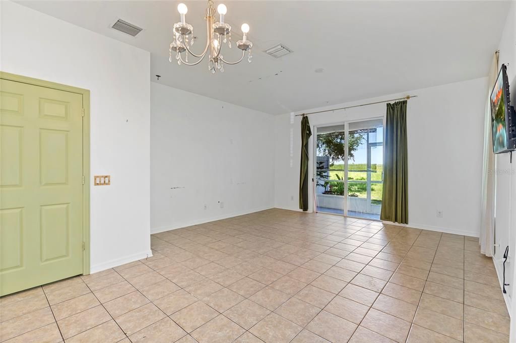 For Sale: $259,999 (2 beds, 2 baths, 1252 Square Feet)