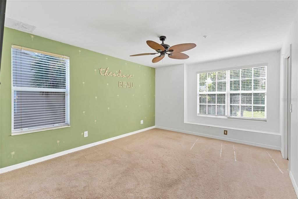 For Sale: $259,999 (2 beds, 2 baths, 1252 Square Feet)