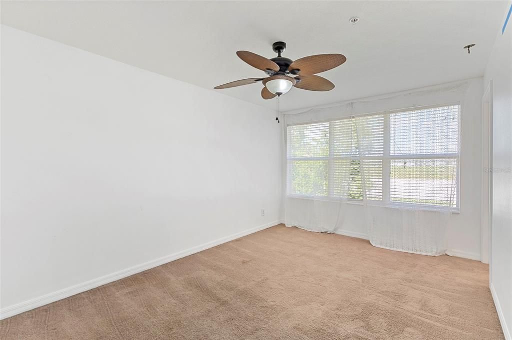 For Sale: $259,999 (2 beds, 2 baths, 1252 Square Feet)