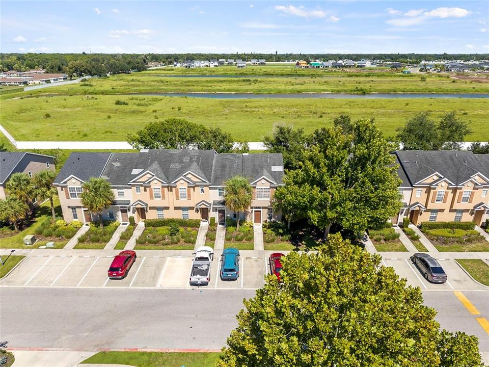 For Sale: $259,999 (2 beds, 2 baths, 1252 Square Feet)