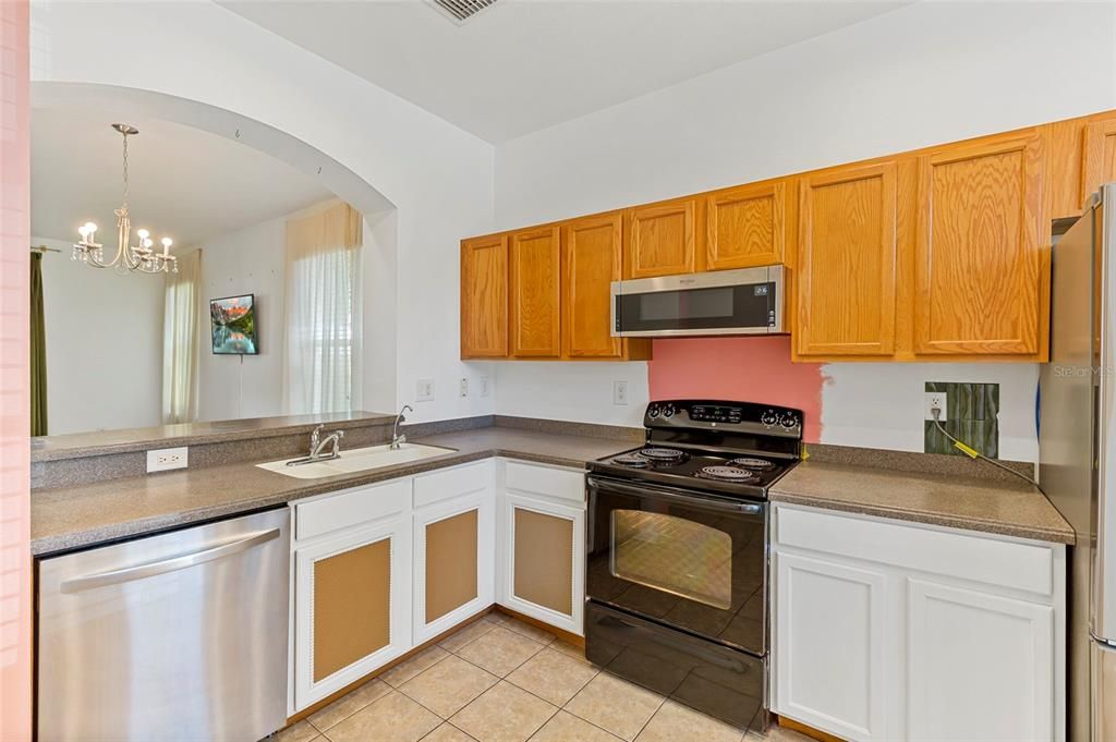 For Sale: $259,999 (2 beds, 2 baths, 1252 Square Feet)
