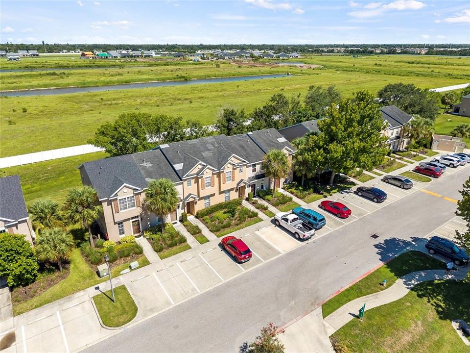 For Sale: $259,999 (2 beds, 2 baths, 1252 Square Feet)
