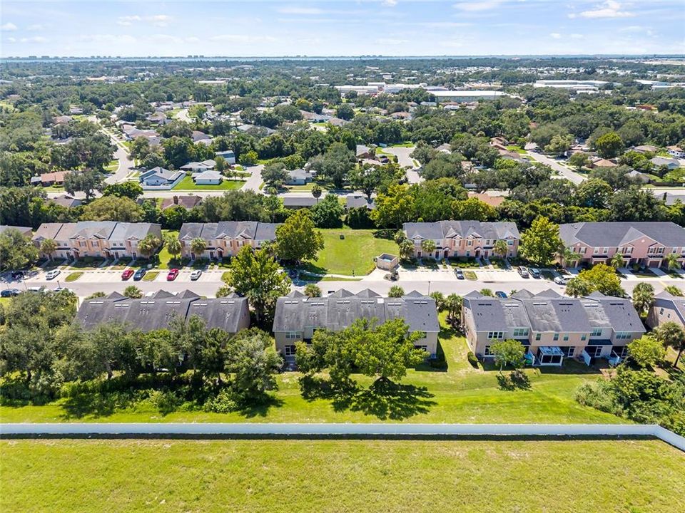 For Sale: $259,999 (2 beds, 2 baths, 1252 Square Feet)