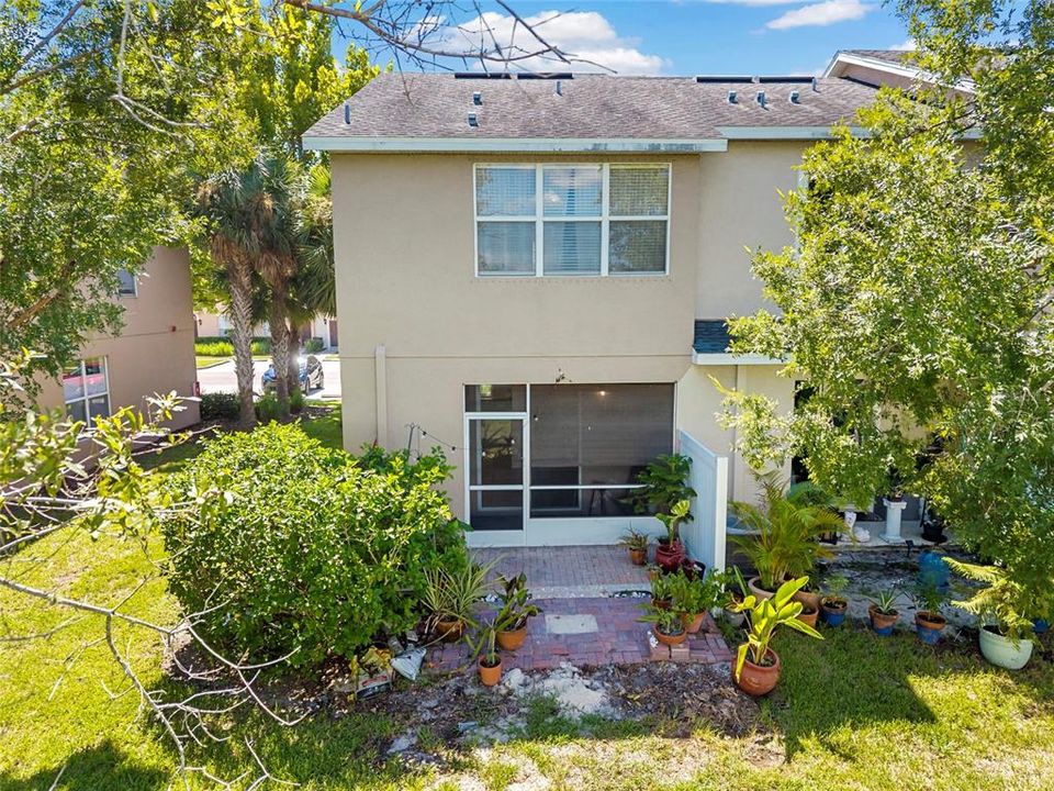 For Sale: $259,999 (2 beds, 2 baths, 1252 Square Feet)