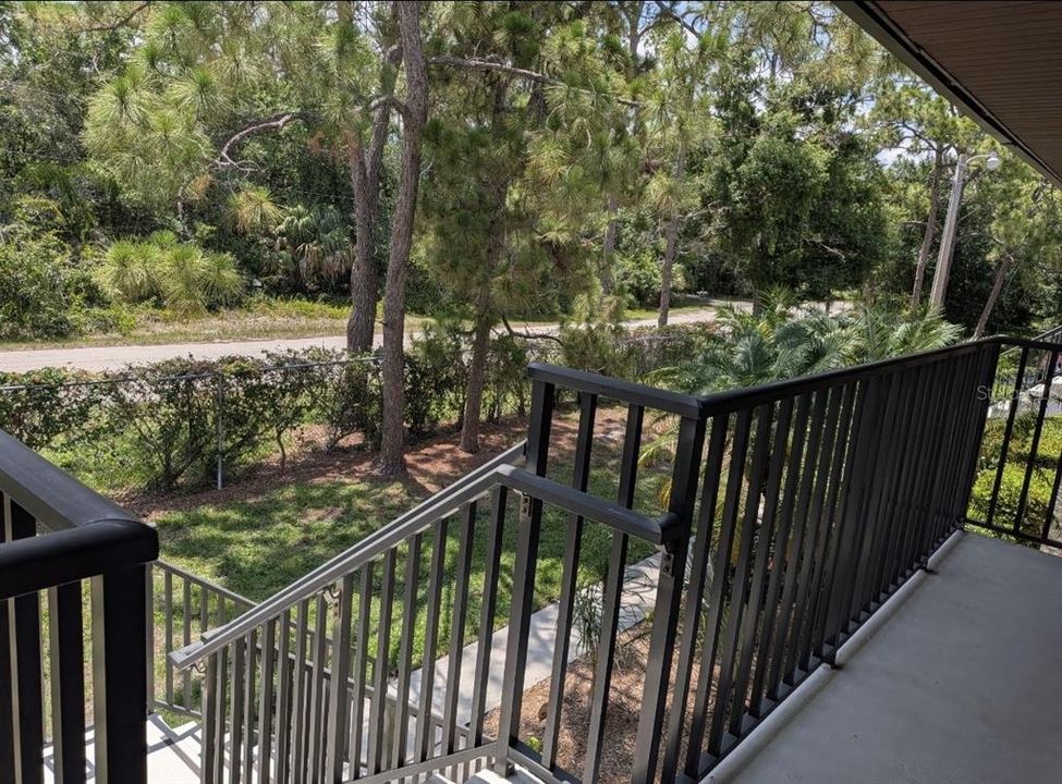 For Sale: $106,500 (2 beds, 2 baths, 919 Square Feet)