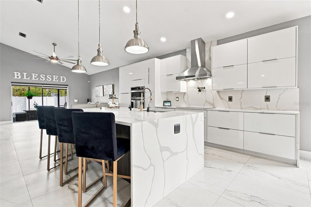 For Sale: $499,990 (4 beds, 2 baths, 2813 Square Feet)