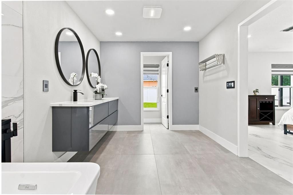 For Sale: $499,990 (4 beds, 2 baths, 2813 Square Feet)