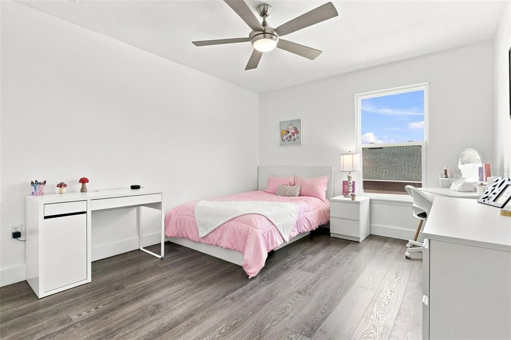 For Sale: $499,990 (4 beds, 2 baths, 2813 Square Feet)