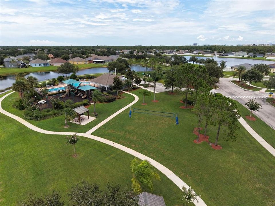 For Sale: $499,990 (4 beds, 2 baths, 2813 Square Feet)