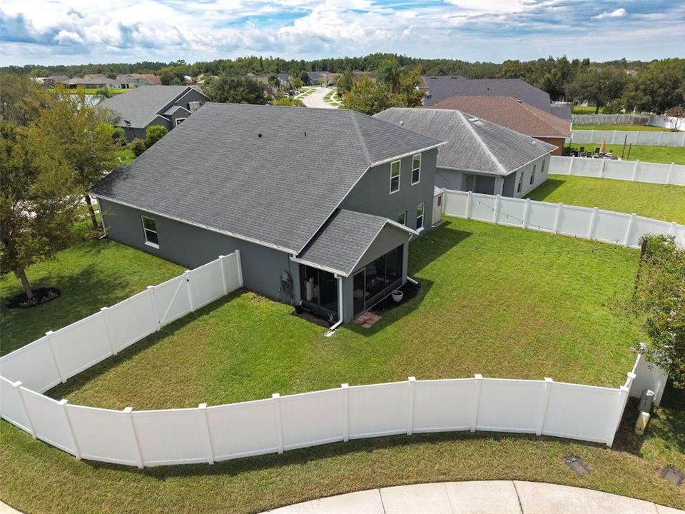 For Sale: $499,990 (4 beds, 2 baths, 2813 Square Feet)