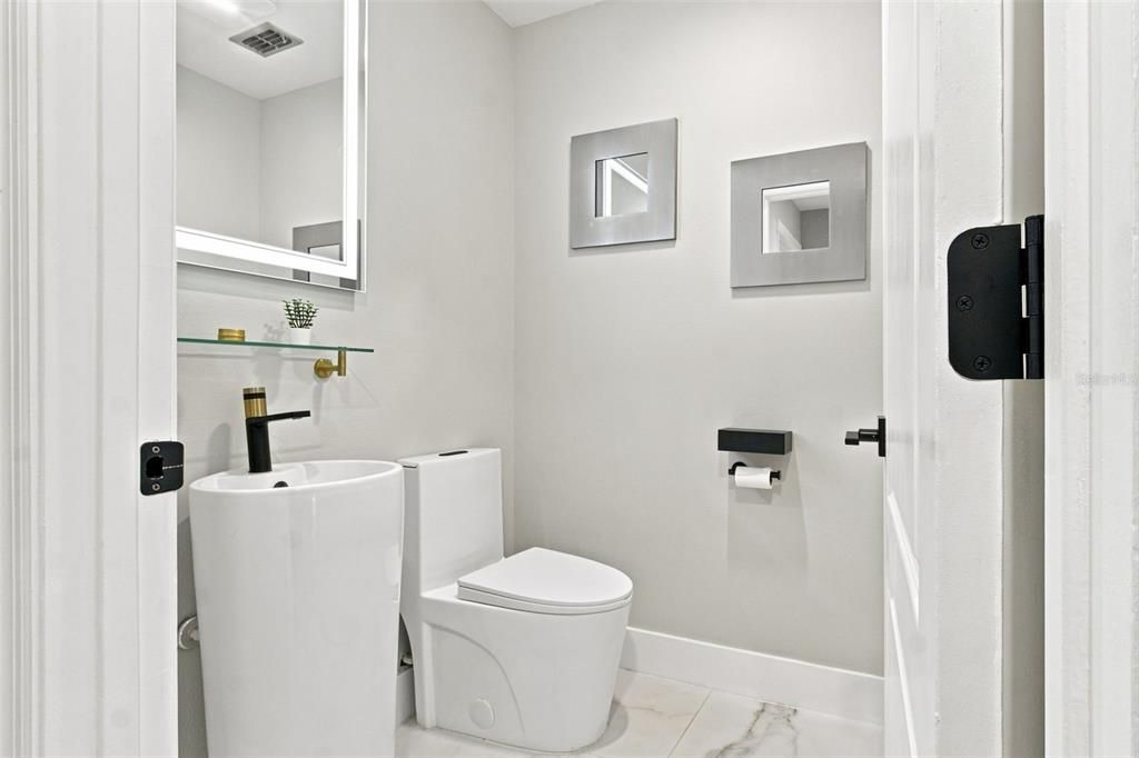 For Sale: $499,990 (4 beds, 2 baths, 2813 Square Feet)