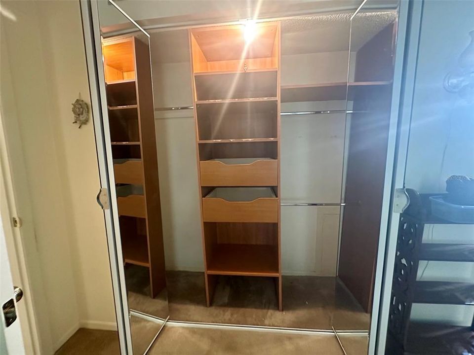 For Sale: $150,000 (2 beds, 2 baths, 1075 Square Feet)