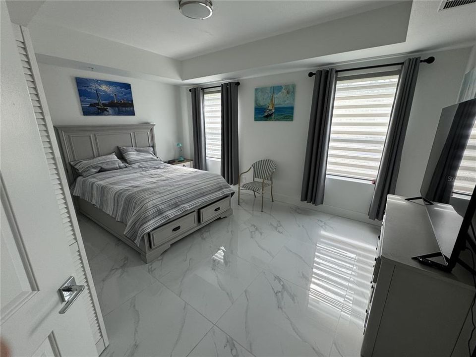 For Rent: $3,500 (2 beds, 2 baths, 1151 Square Feet)