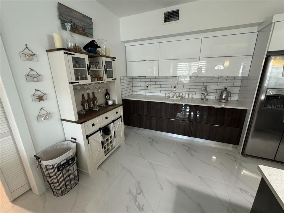 For Rent: $3,500 (2 beds, 2 baths, 1151 Square Feet)