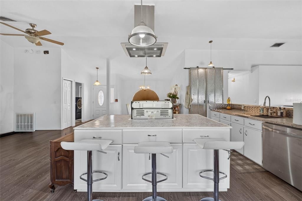 For Sale: $277,000 (4 beds, 2 baths, 1837 Square Feet)