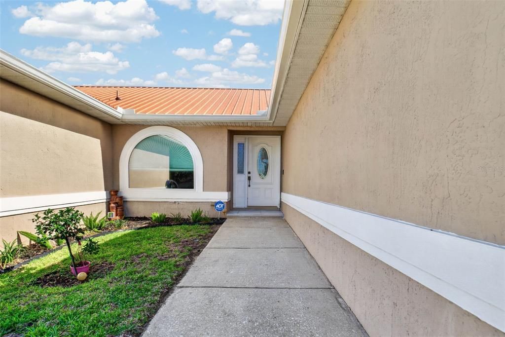 For Sale: $277,000 (4 beds, 2 baths, 1837 Square Feet)