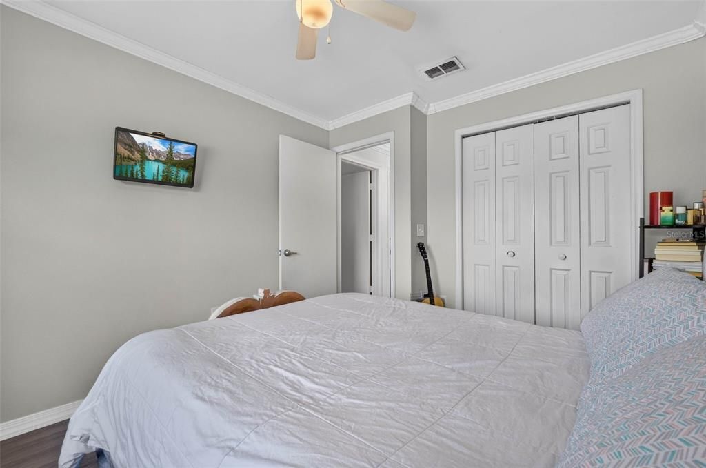 For Sale: $277,000 (4 beds, 2 baths, 1837 Square Feet)