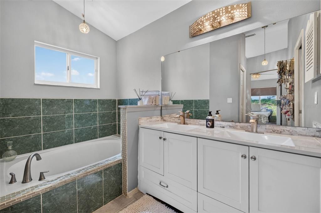 For Sale: $277,000 (4 beds, 2 baths, 1837 Square Feet)