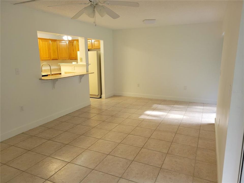 For Rent: $1,395 (2 beds, 2 baths, 897 Square Feet)