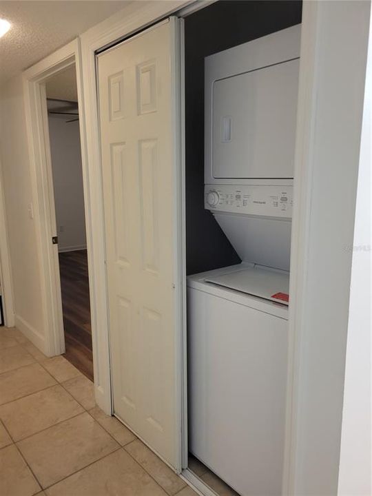 For Rent: $1,395 (2 beds, 2 baths, 897 Square Feet)
