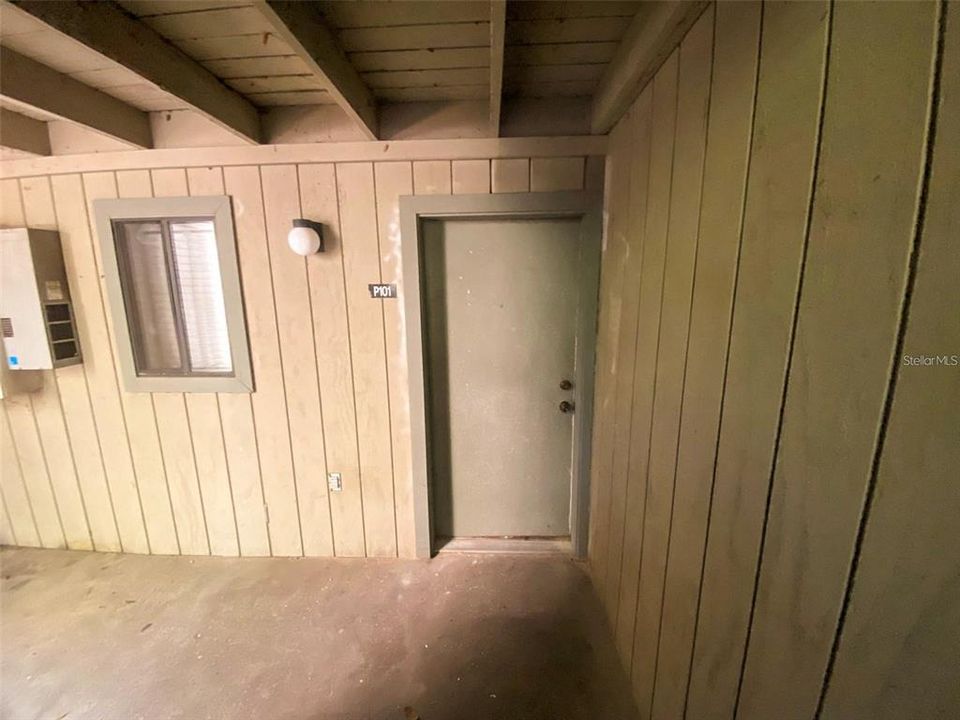 For Rent: $1,200 (2 beds, 2 baths, 874 Square Feet)
