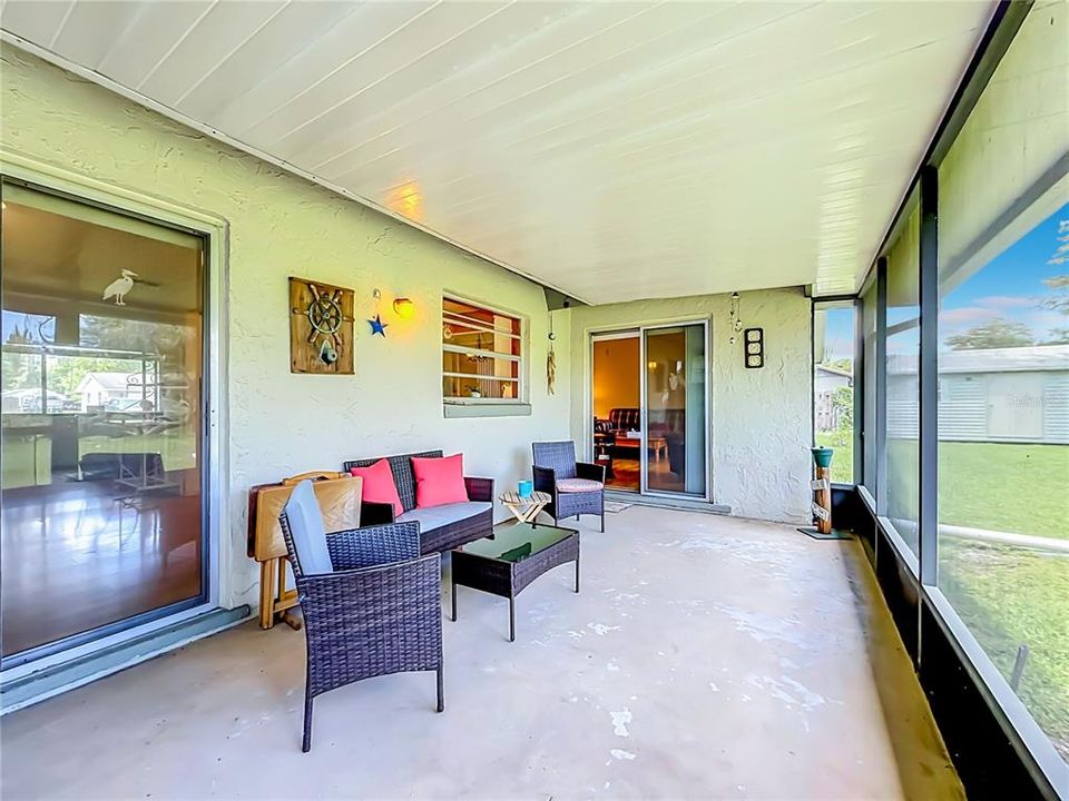 For Sale: $385,000 (3 beds, 2 baths, 1899 Square Feet)