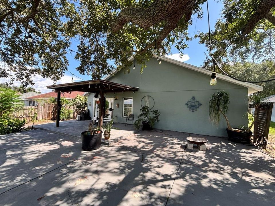 待售: $380,000 (4 贝兹, 2 浴室, 1643 平方英尺)