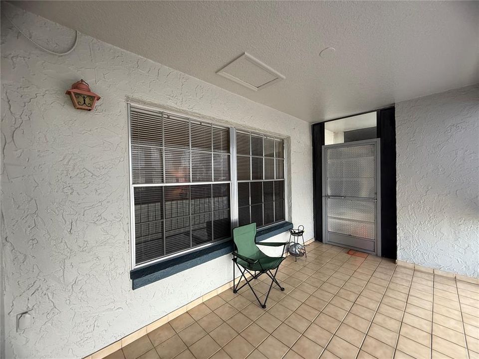 For Sale: $175,000 (2 beds, 2 baths, 970 Square Feet)