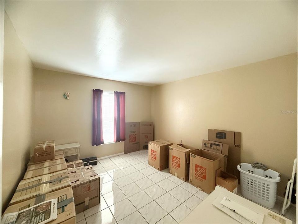 For Sale: $175,000 (2 beds, 2 baths, 970 Square Feet)
