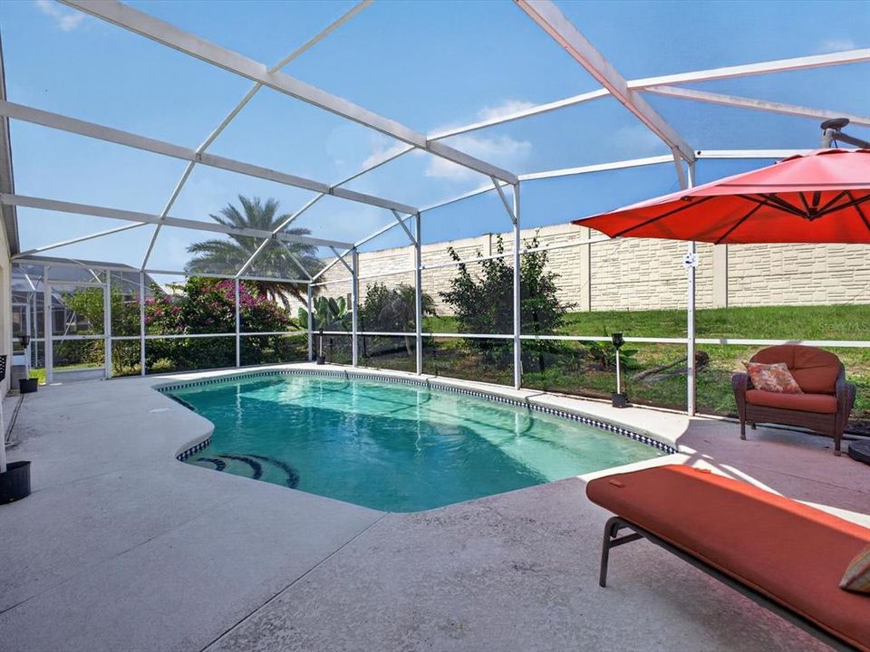 En Venta: $395,000 (4 camas, 2 baños, 1921 Pies cuadrados)