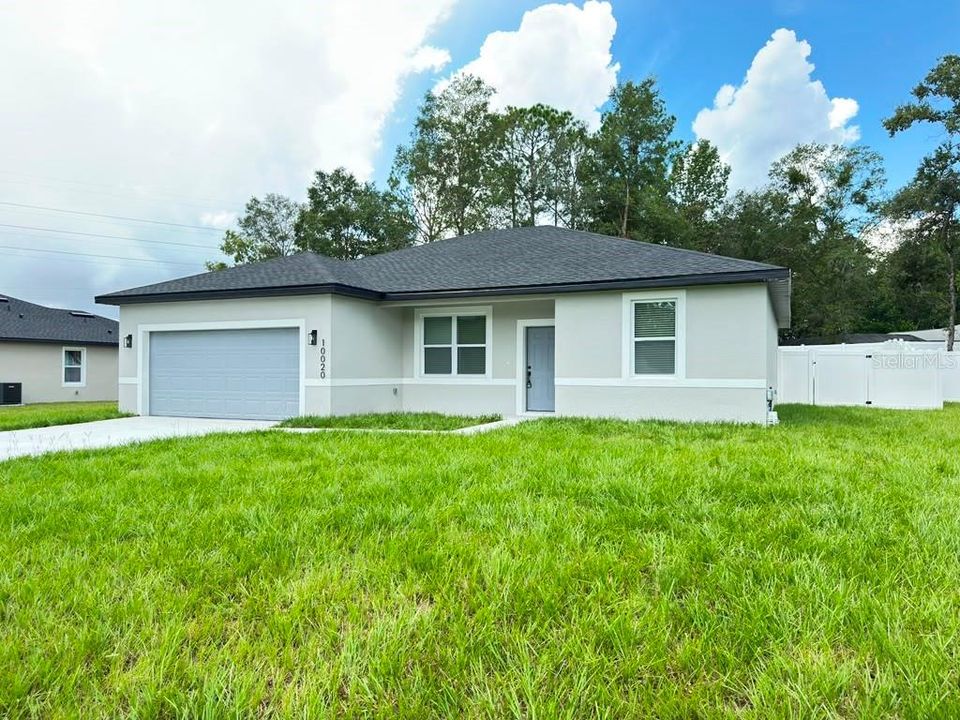 В аренду: $2,095 (4 спален, 2 ванн, 1708 Квадратных фут)