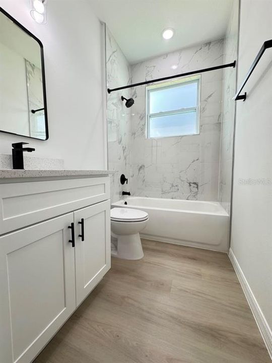 В аренду: $2,095 (4 спален, 2 ванн, 1708 Квадратных фут)