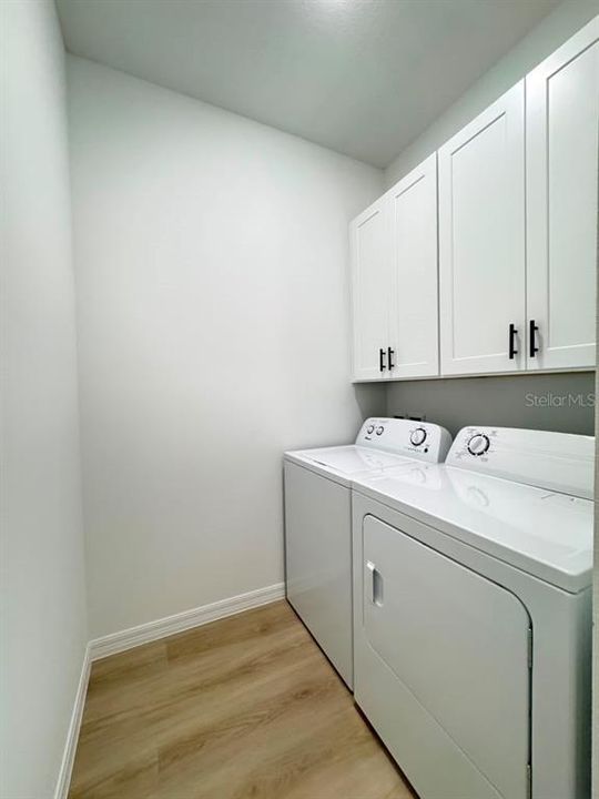 В аренду: $2,095 (4 спален, 2 ванн, 1708 Квадратных фут)