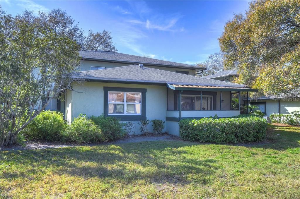 For Rent: $1,600 (2 beds, 1 baths, 752 Square Feet)