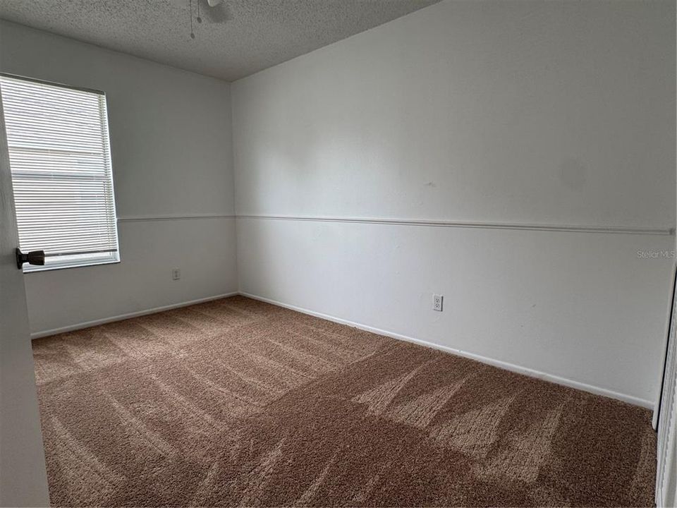 For Rent: $2,100 (3 beds, 2 baths, 1658 Square Feet)