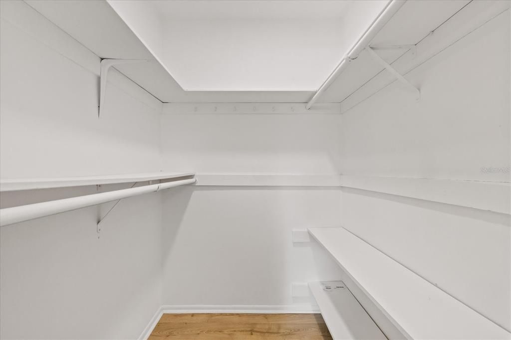 En Venta: $365,000 (3 camas, 3 baños, 1973 Pies cuadrados)