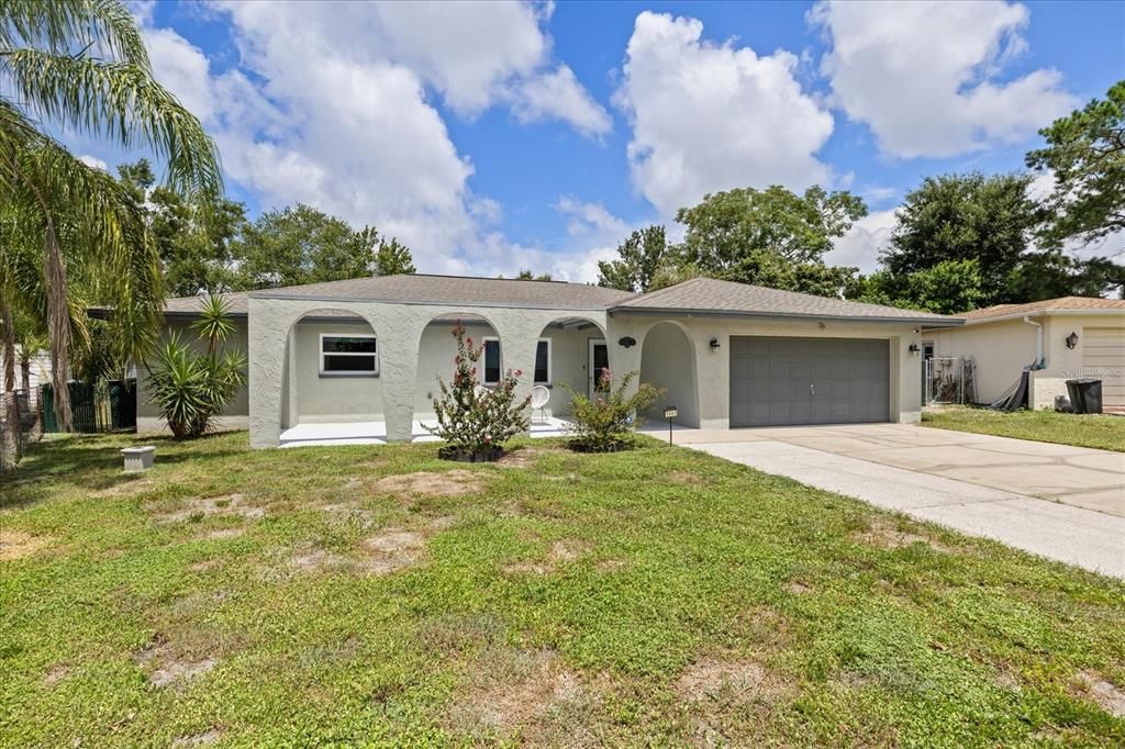 En Venta: $365,000 (3 camas, 3 baños, 1973 Pies cuadrados)