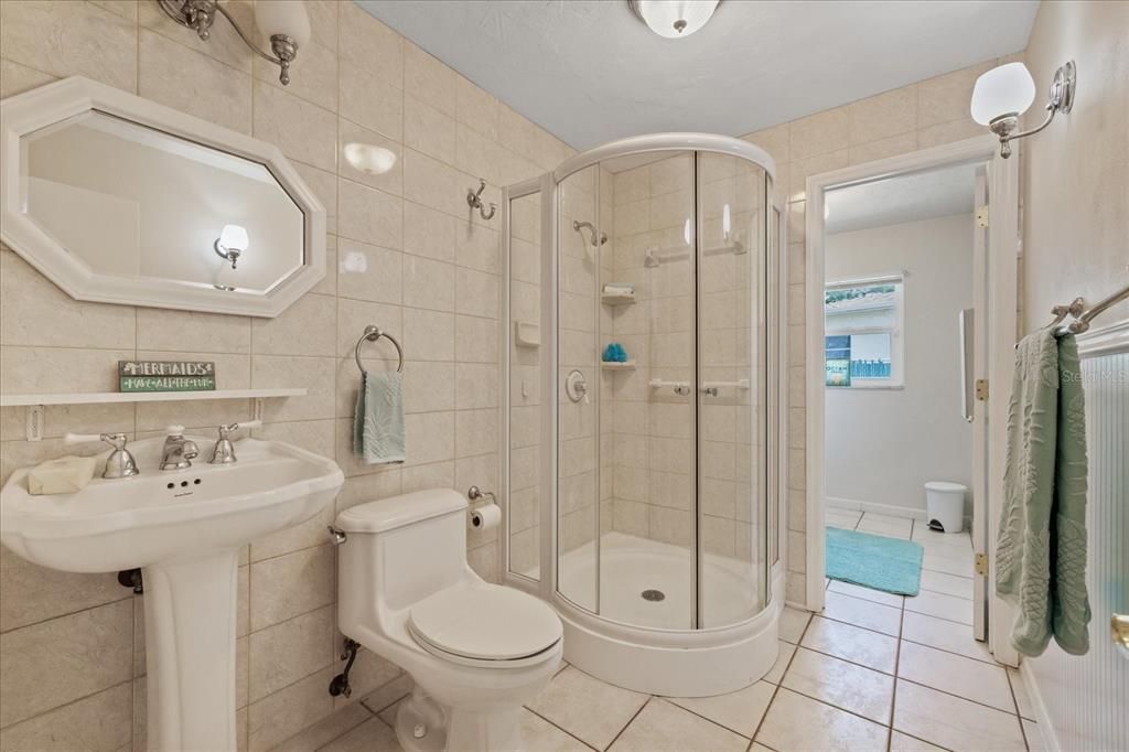 En Venta: $365,000 (3 camas, 3 baños, 1973 Pies cuadrados)
