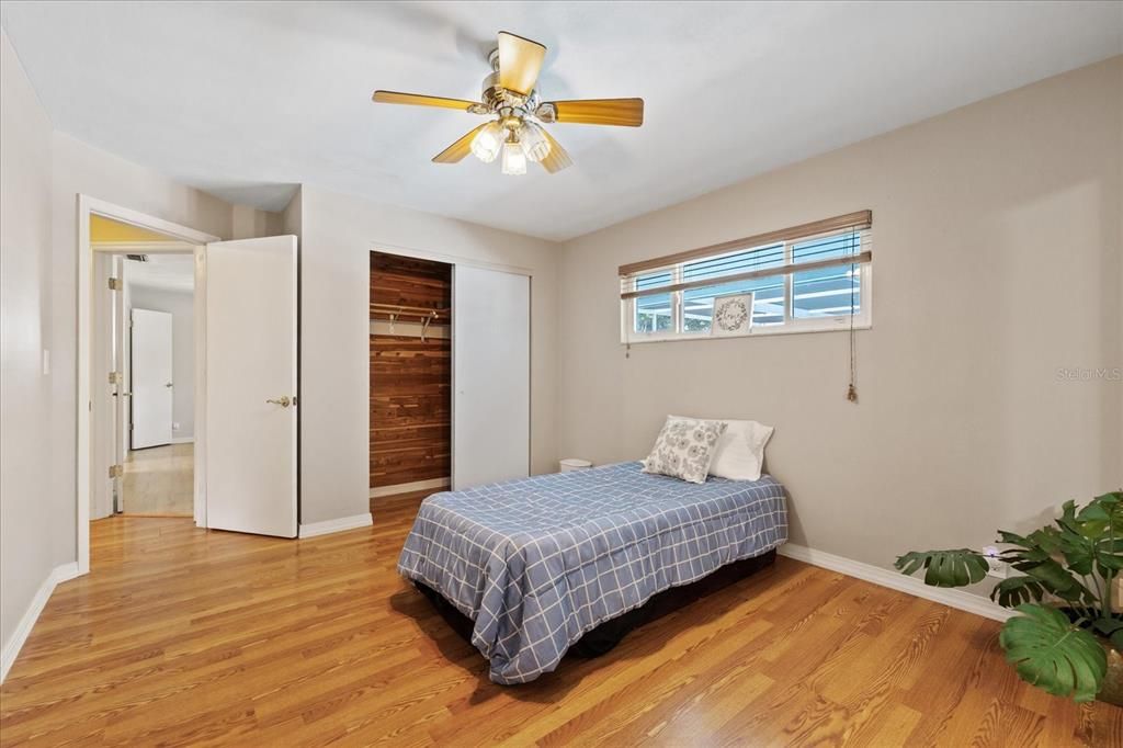 En Venta: $365,000 (3 camas, 3 baños, 1973 Pies cuadrados)