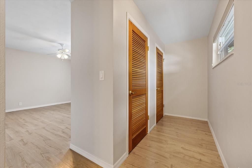 En Venta: $365,000 (3 camas, 3 baños, 1973 Pies cuadrados)