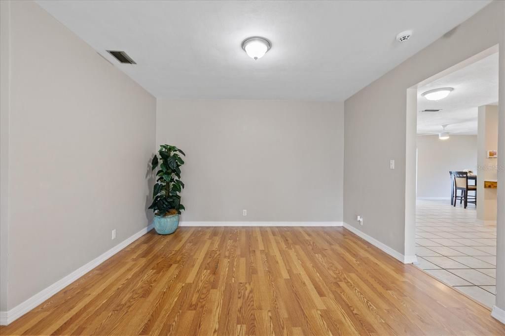 En Venta: $365,000 (3 camas, 3 baños, 1973 Pies cuadrados)